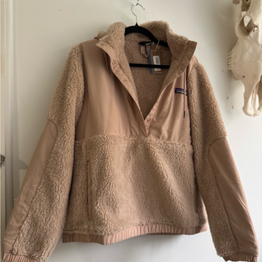 Patagonia Beige Fleece Pullover